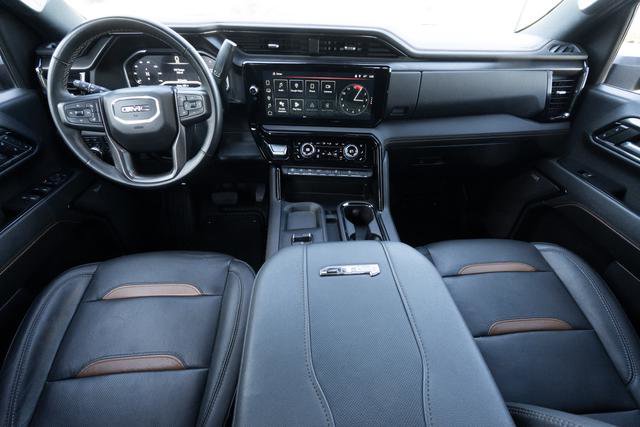 Used 2024 GMC Sierra 2500 AT4 w/ AT4 Premium Plus Package image 18