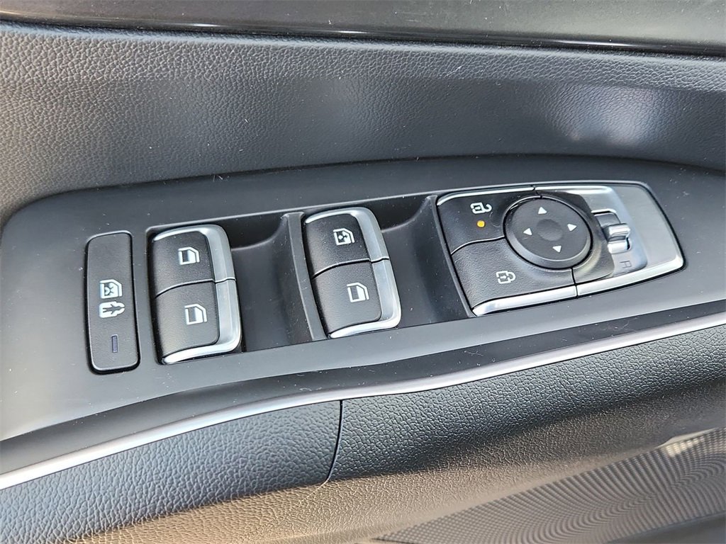 Used 2025 Kia Sorento EX image 12