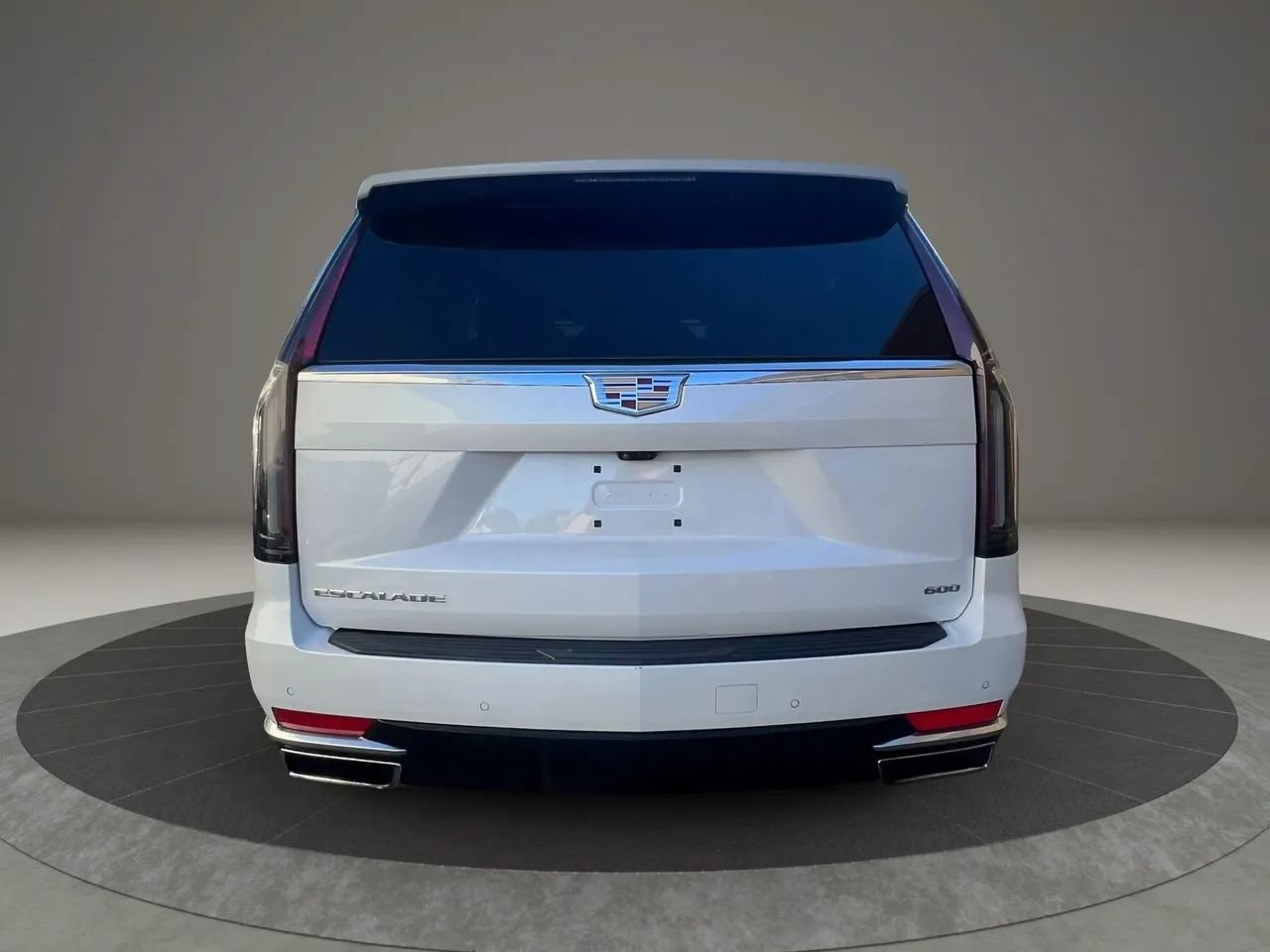 Used 2023 Cadillac Escalade ESV Premium Luxury AWD/4WD image 4