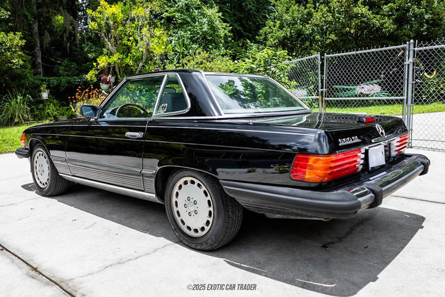 Used 1989 Mercedes-Benz 560 SL image 6