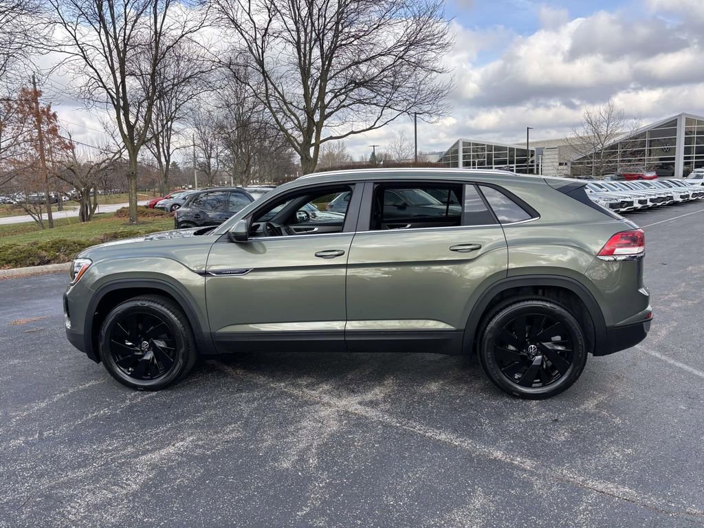 New 2026 Volkswagen Atlas Cross Sport SE image 4