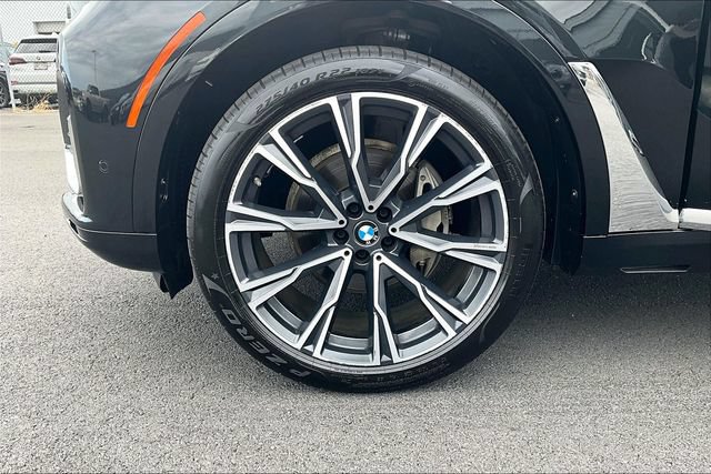 Used 2020 BMW X7 xDrive40i w/ Premium Package AWD/4WD image 8