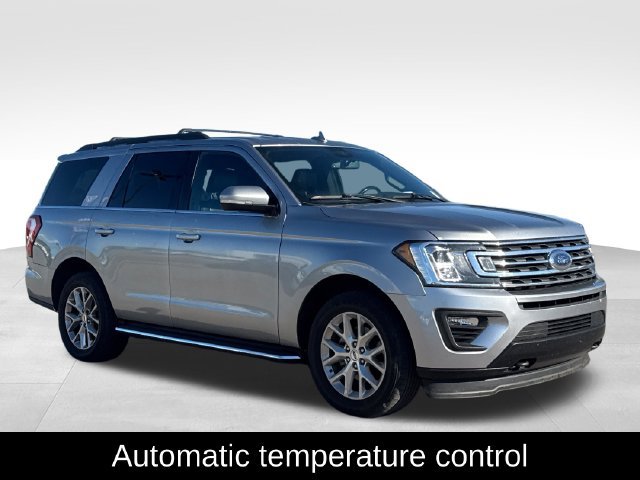 Used 2021 Ford Expedition XLT w/ Equipment Group 202A AWD/4WD image 10