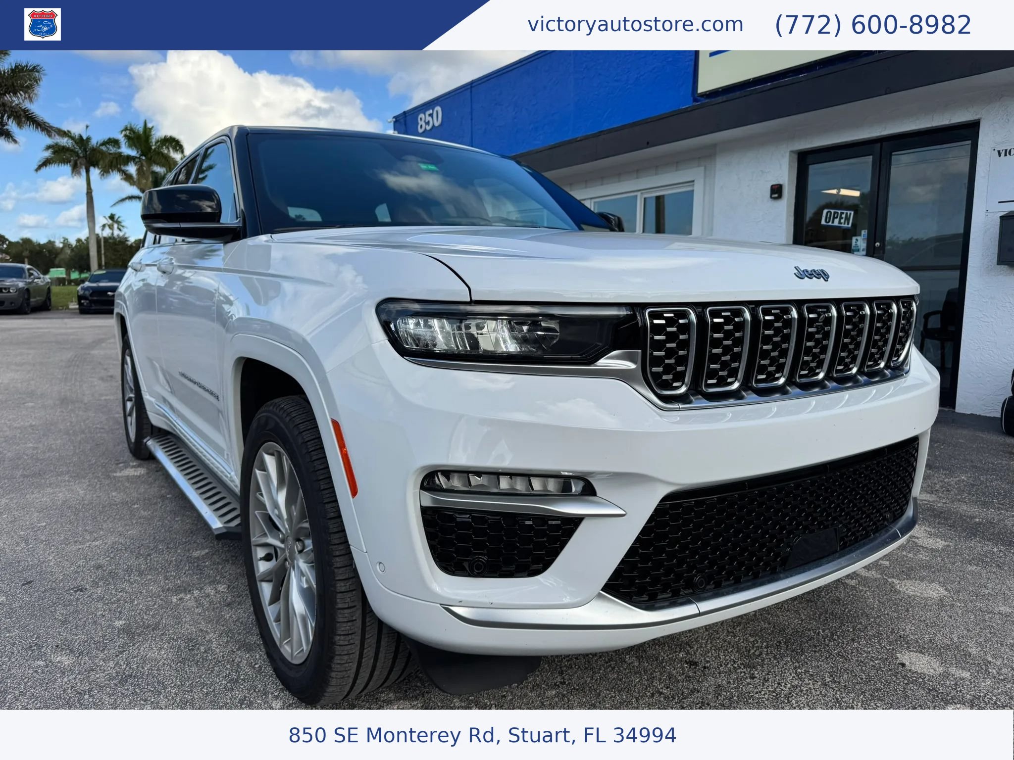 Used 2024 Jeep Grand Cherokee Summit w/ Adv Protech Group IV AWD/4WD image 1