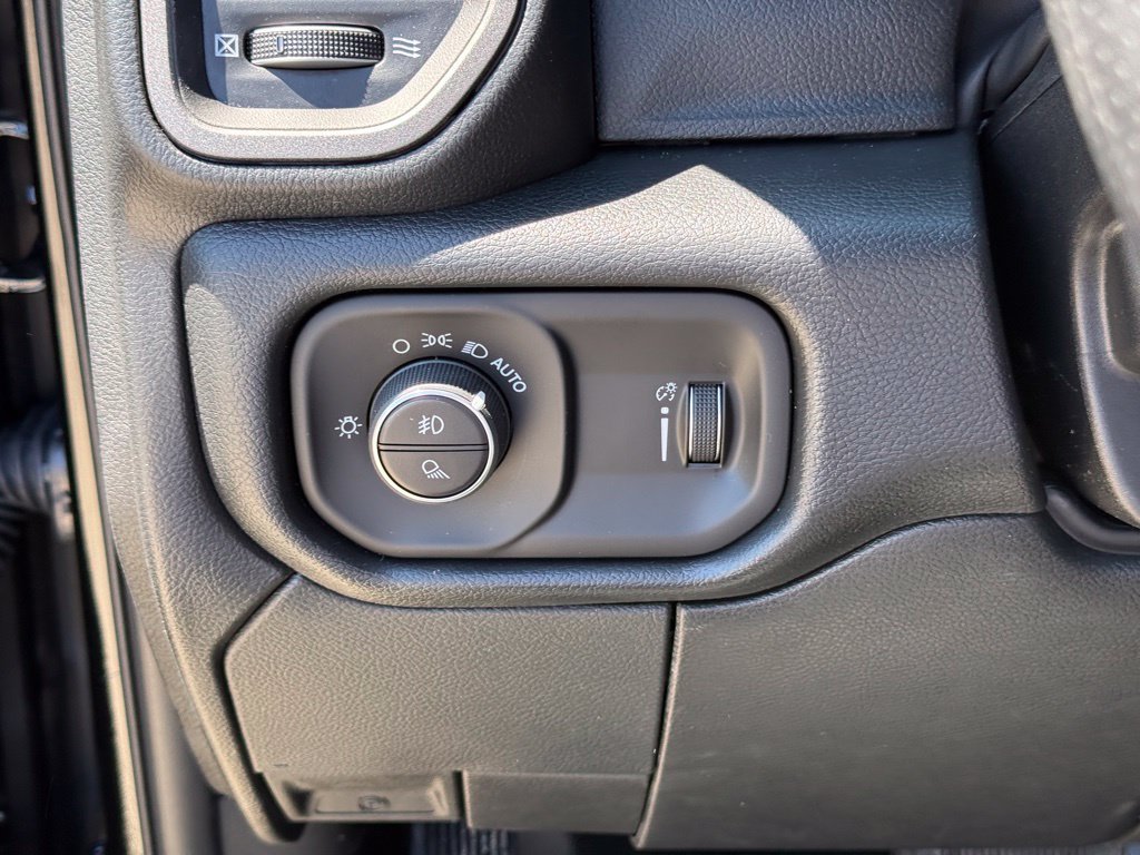 New 2026 RAM 3500 Tradesman AWD/4WD image 18