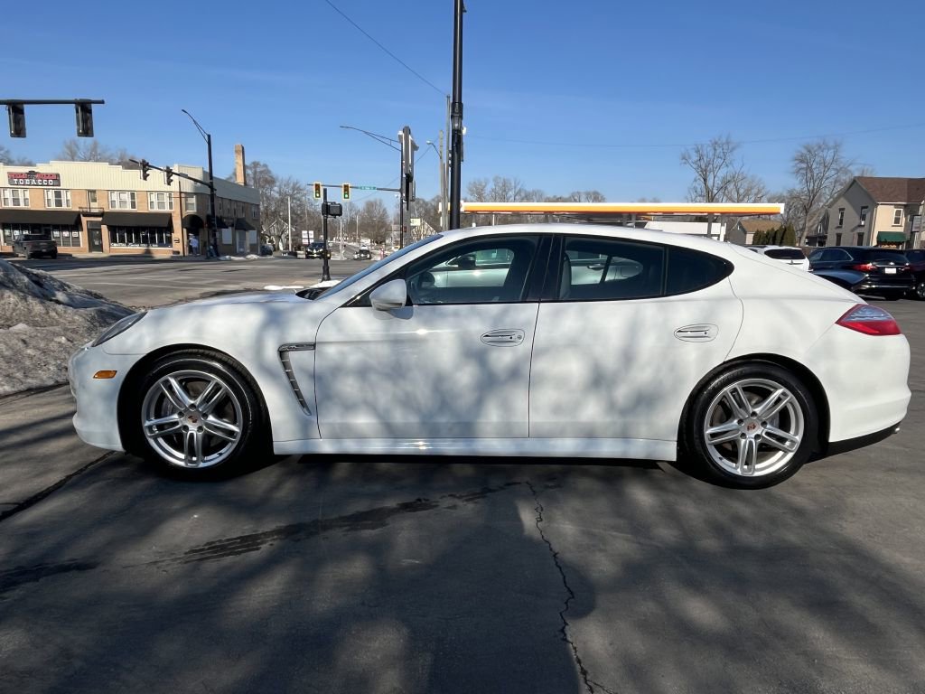 Used 2013 Porsche Panamera 4 Platinum Edition image 2