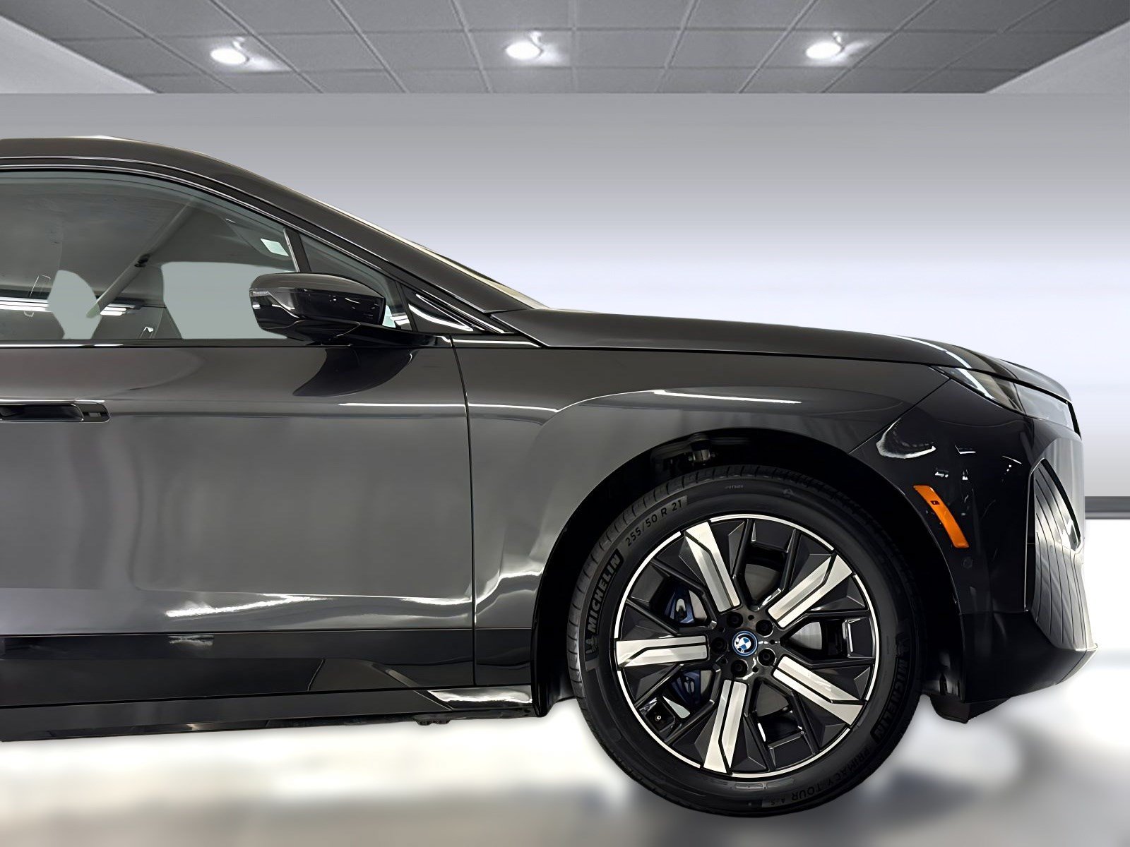 Certified 2023 BMW iX xDrive50 w/ Sport Package AWD/4WD image 35