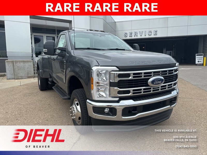 New 2025 Ford F350 XLT