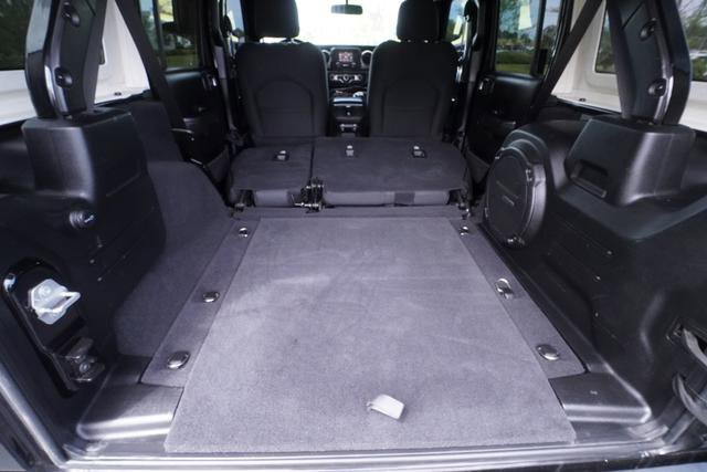 Used 2020 Jeep Wrangler Unlimited Sport image 36