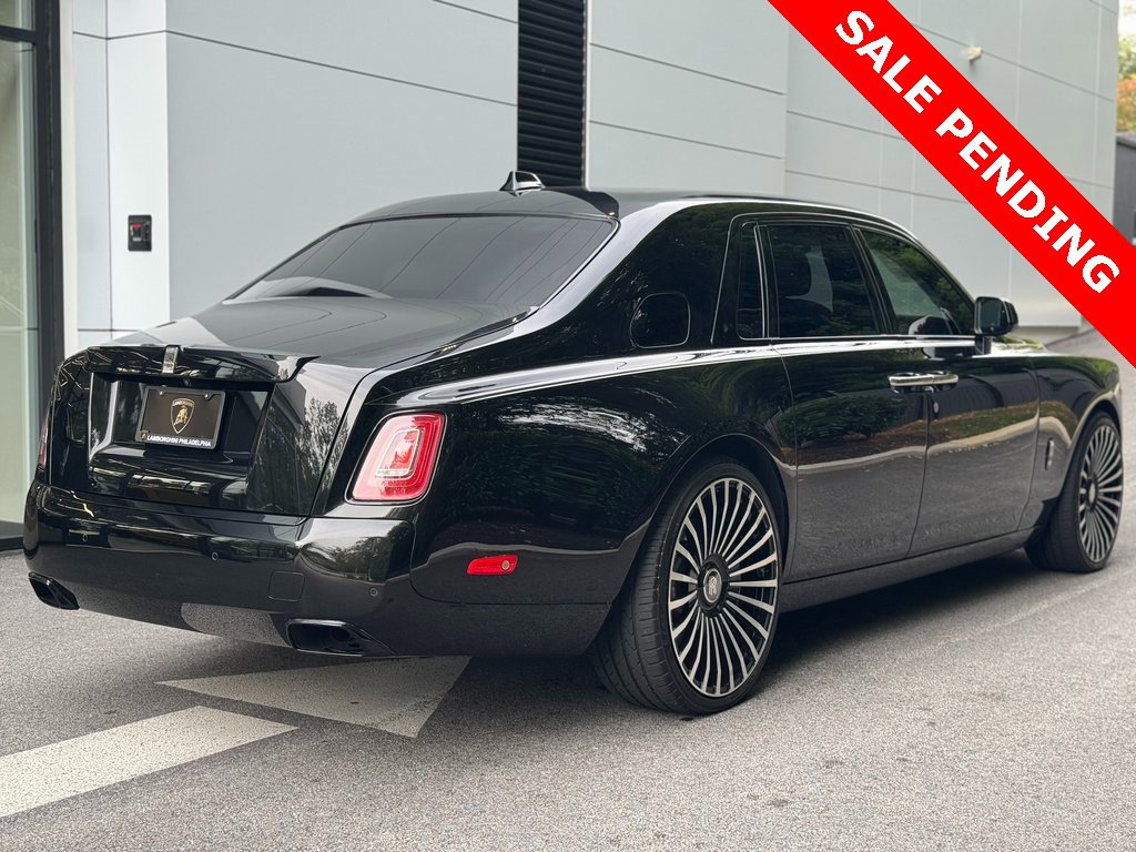 Used 2023 Rolls-Royce Phantom Sedan image 6