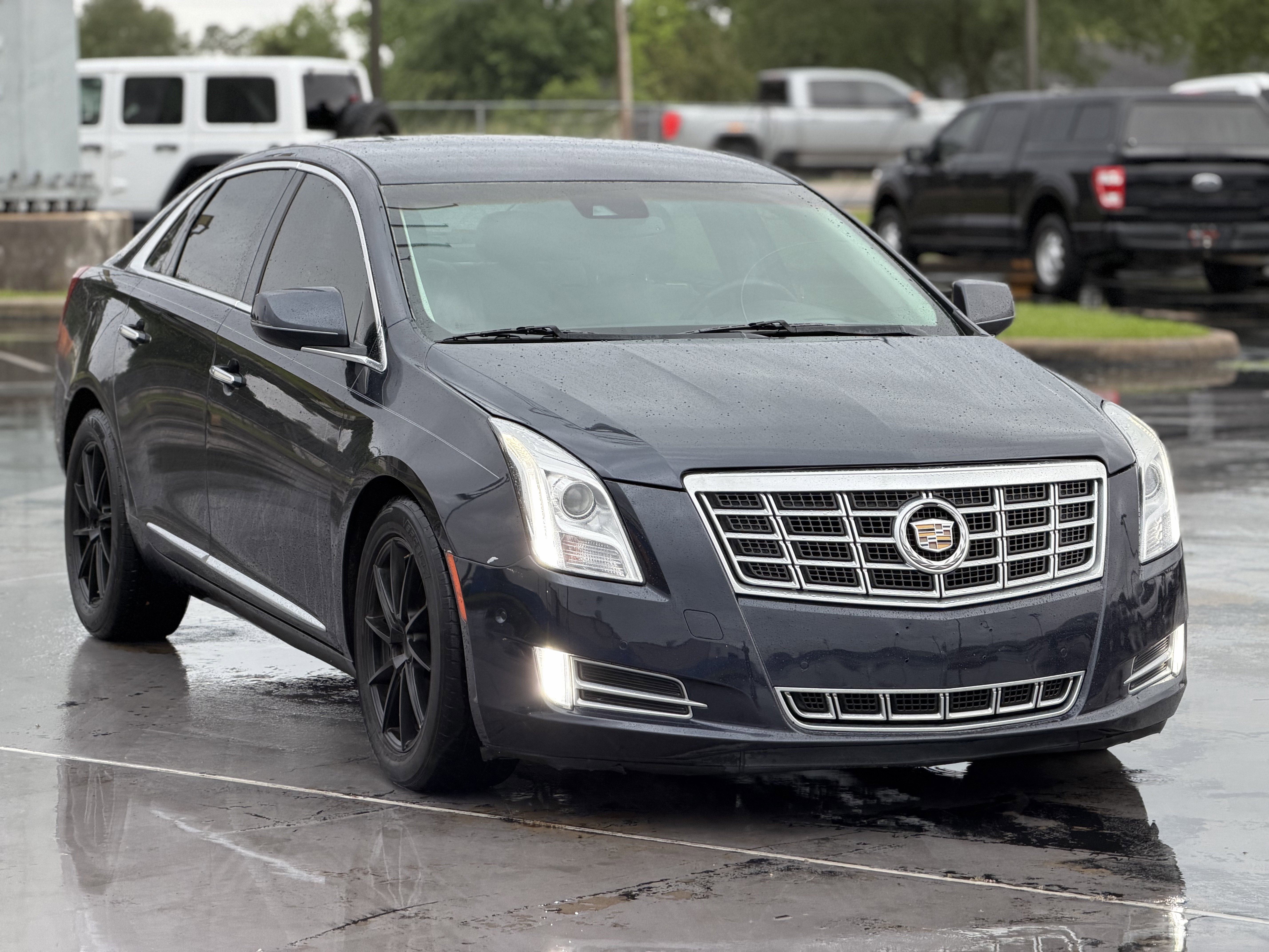 Used 2014 Cadillac XTS Premium FWD image 3