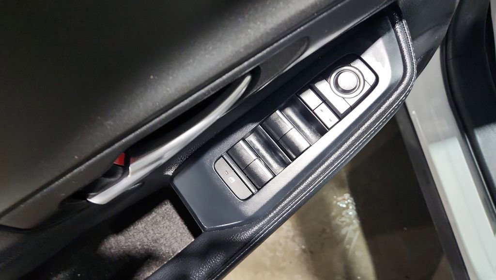 Used 2024 Toyota Grand Highlander XLE image 17