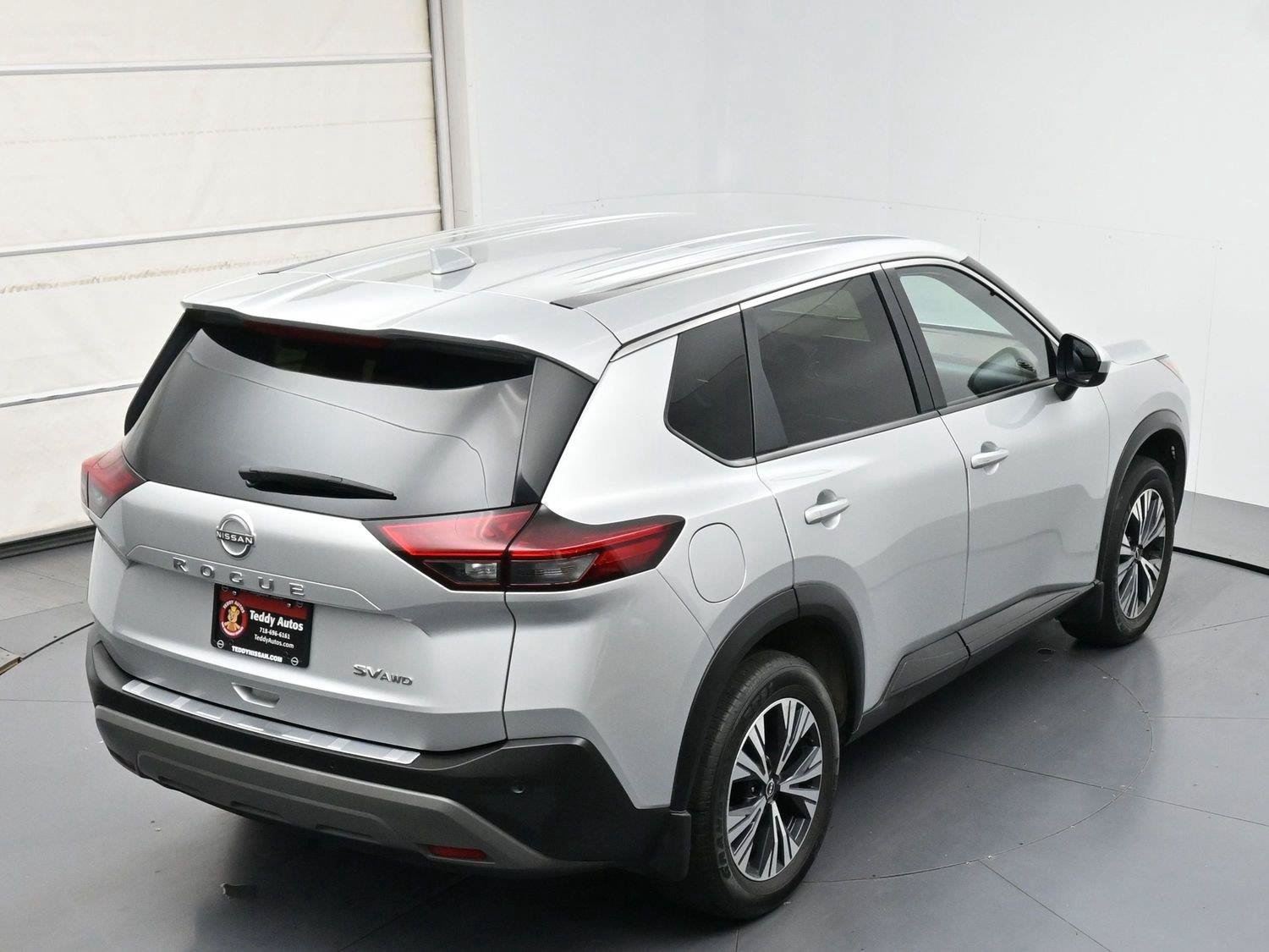Used 2023 Nissan Rogue SV AWD/4WD image 35