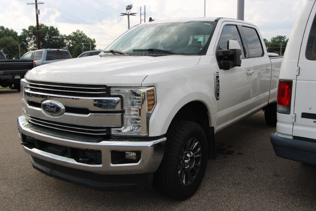 Used 2019 Ford F250 Lariat w/ Lariat Ultimate Package AWD/4WD image 4