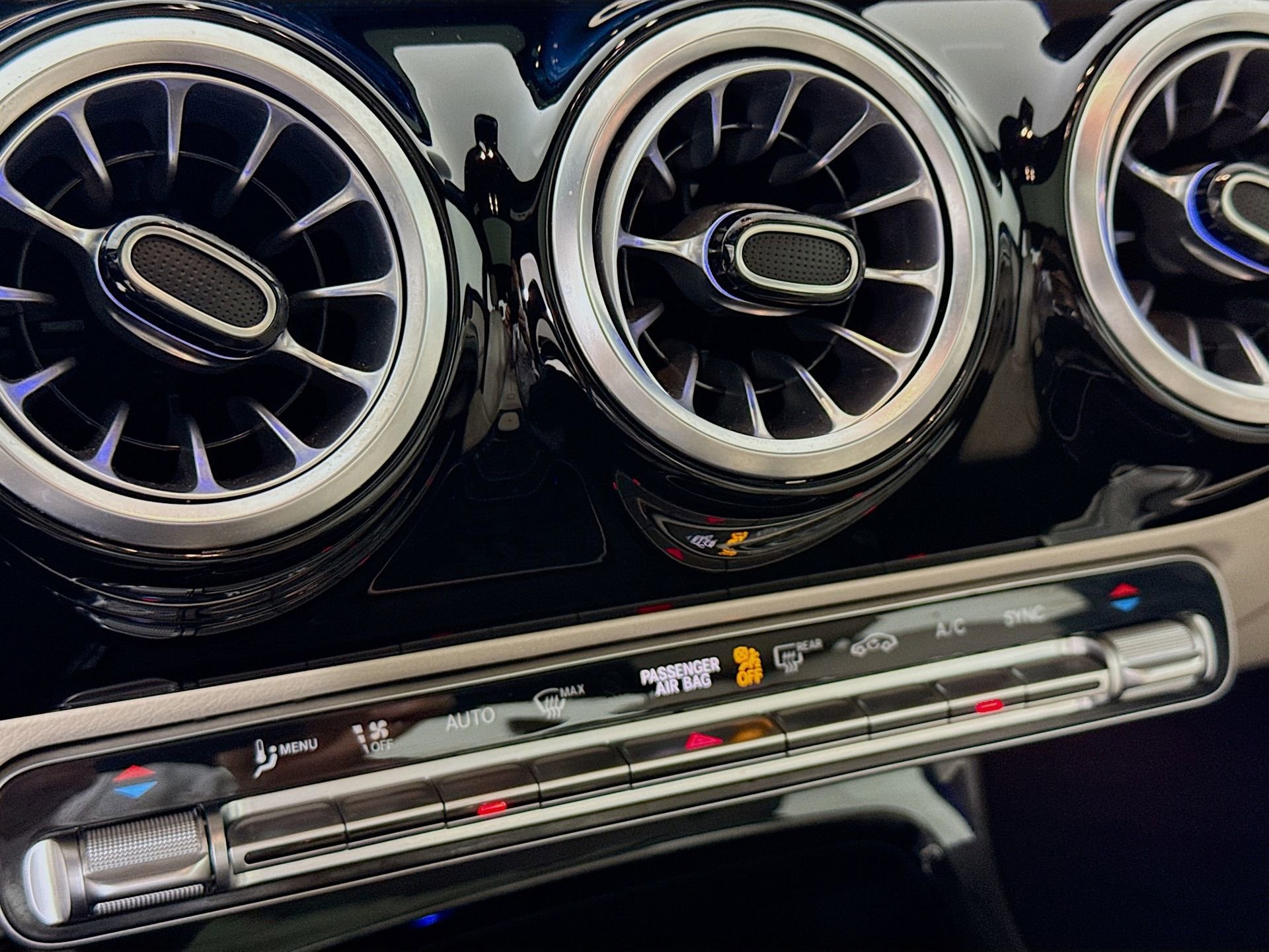 Used 2022 Mercedes-Benz A 220 image 16