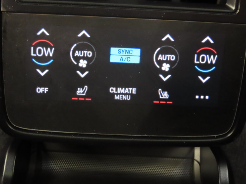 Certified 2020 Porsche Taycan Turbo S AWD/4WD image 34