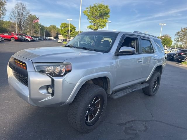 Used 2016 Toyota 4Runner SR5 image 9
