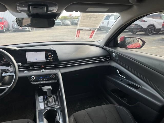 Used 2023 Hyundai Elantra SEL w/ Convenience Package FWD image 39
