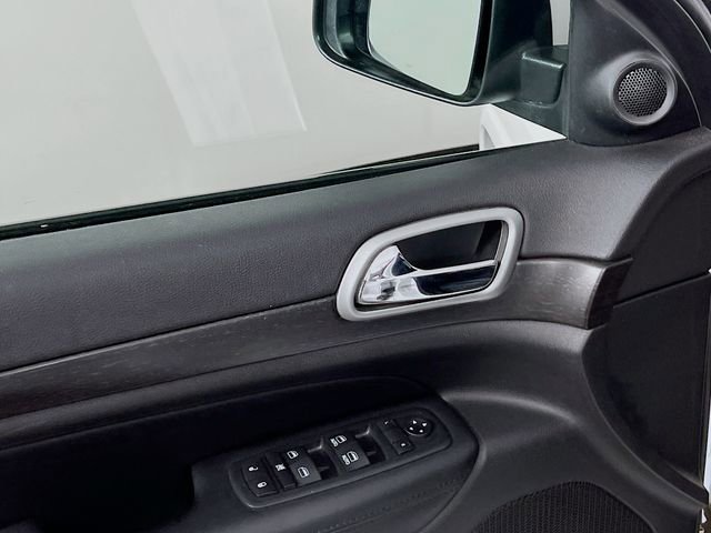 Used 2018 Jeep Grand Cherokee Altitude image 17