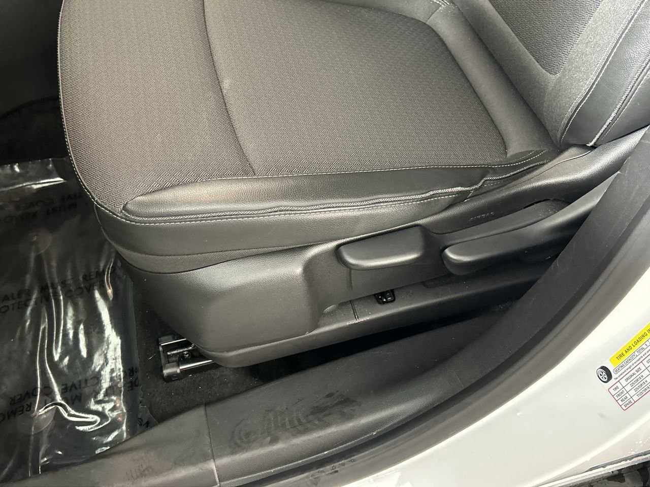 Used 2025 Buick Encore GX Preferred image 19