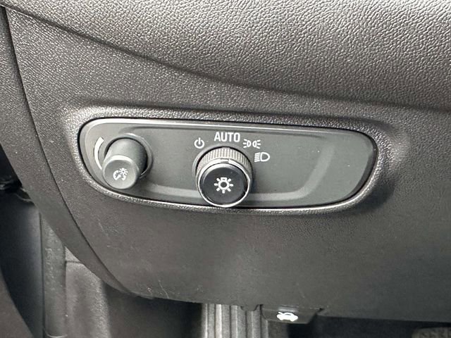 Used 2024 Chevrolet Equinox LS w/ LS Convenience Package AWD/4WD image 13