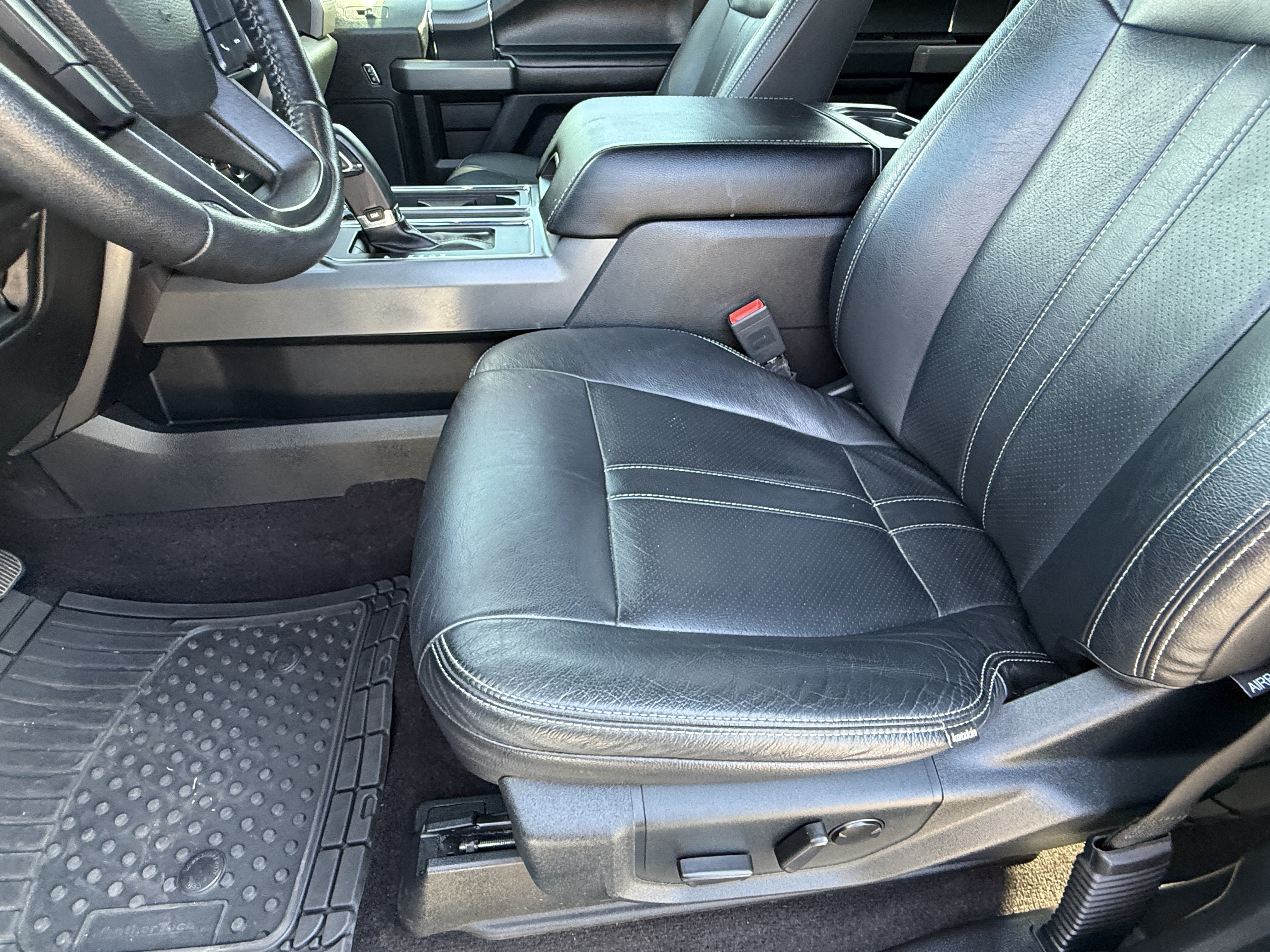 Used 2020 Ford F150 XLT w/ Equipment Group 302A Luxury AWD/4WD image 12