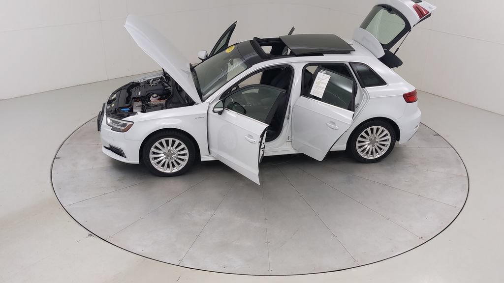 Used 2018 Audi A3 e-tron Prestige w/ Prestige Package FWD image 55