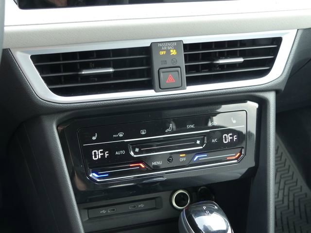 New 2026 Volkswagen Taos SE FWD image 25
