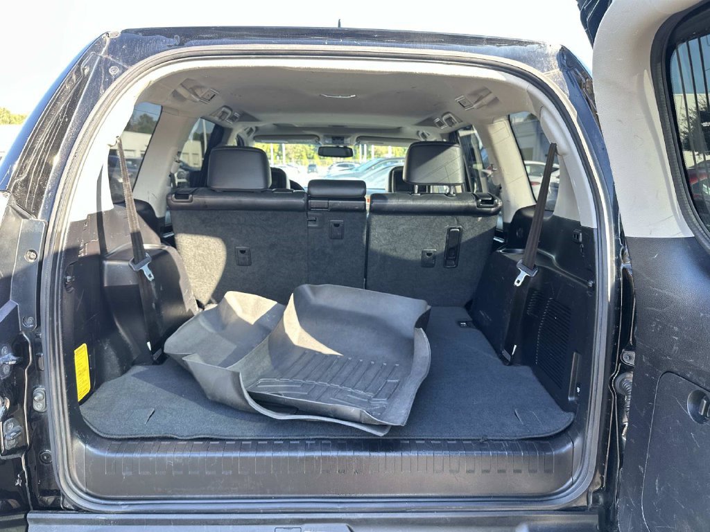 Used 2016 Lexus GX 460 w/ Premium Package AWD/4WD image 11