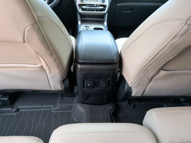Used 2023 Ford Explorer XLT w/ Equipment Group 202A AWD/4WD image 25