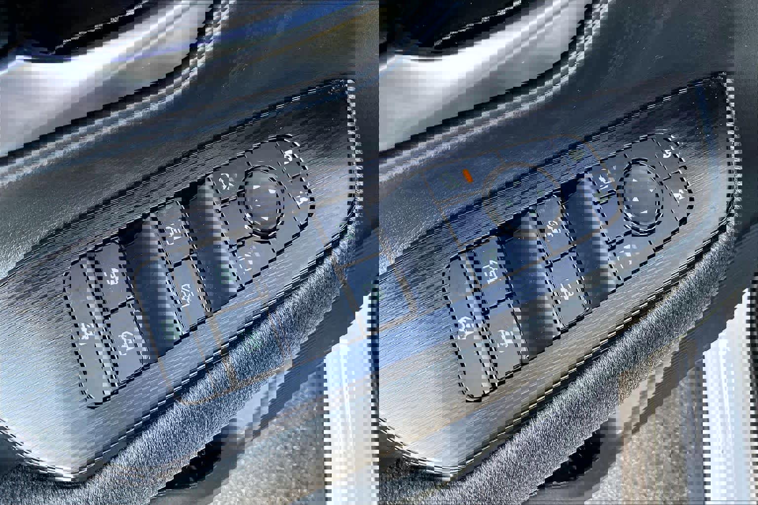 New 2026 Nissan Kicks SV image 19