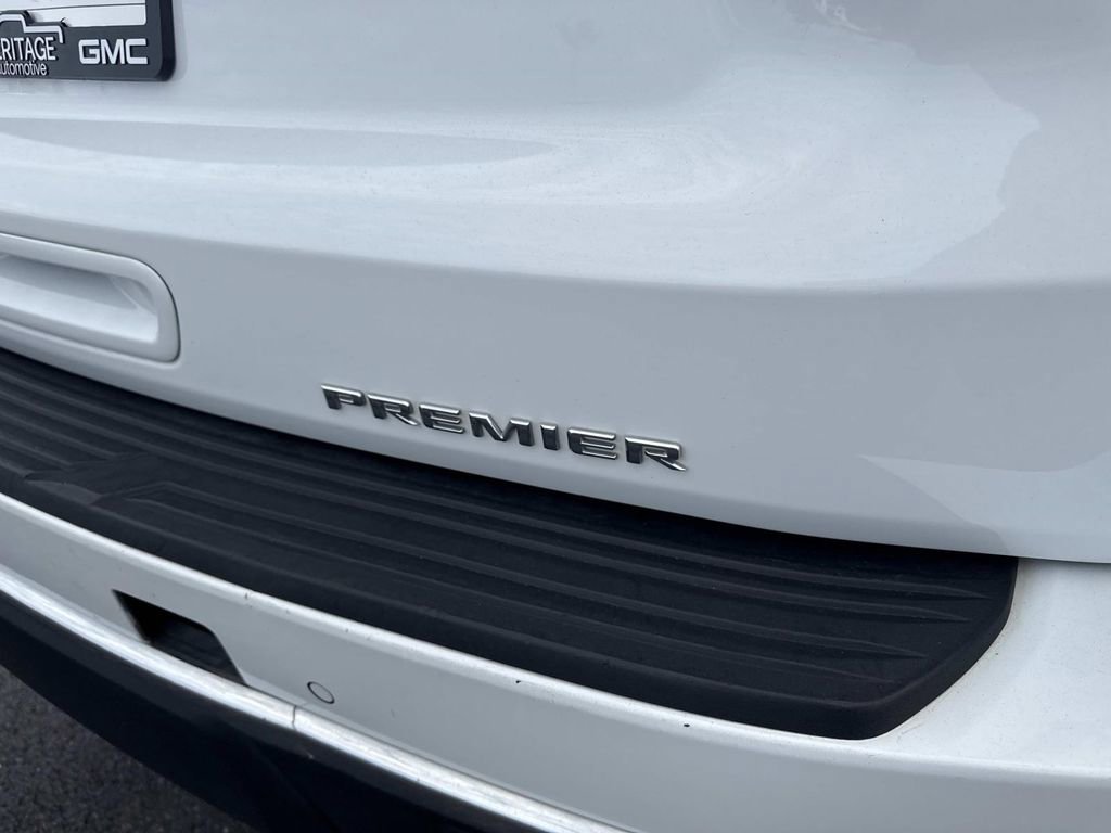 Certified 2023 Chevrolet Suburban Premier image 10