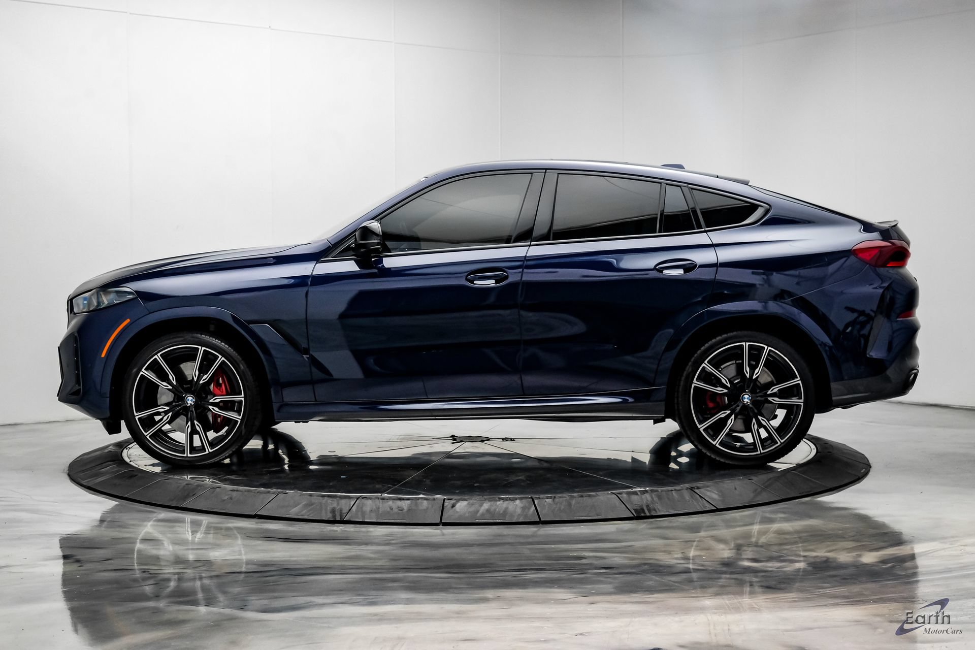 Used 2025 BMW X6 M60i w/ M Sport Professional Package AWD/4WD image 7
