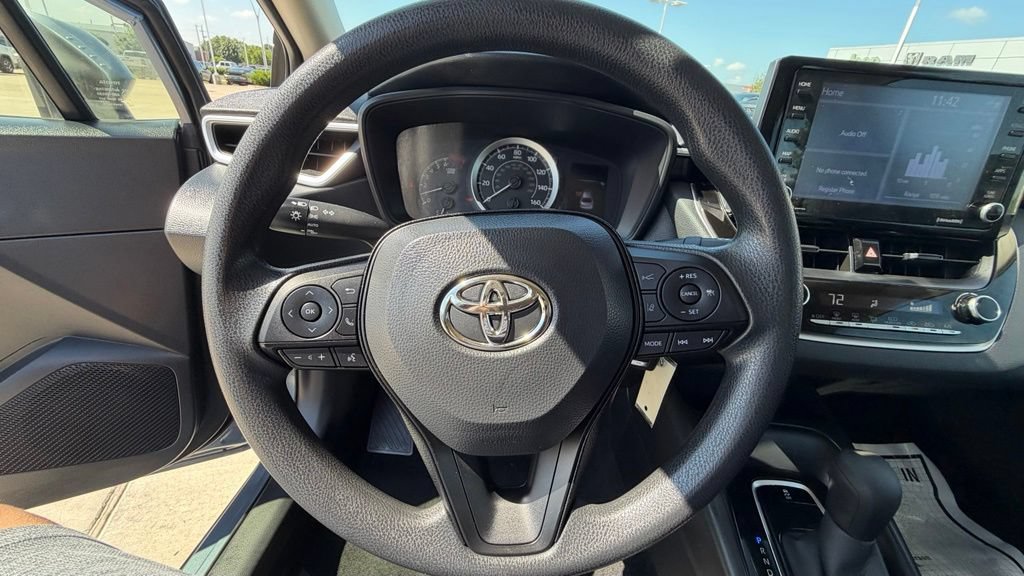 Used 2022 Toyota Corolla LE FWD image 13
