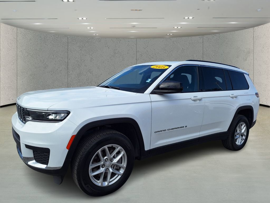 Used 2025 Jeep Grand Cherokee L Laredo w/ Luxury Tech Group I image 9