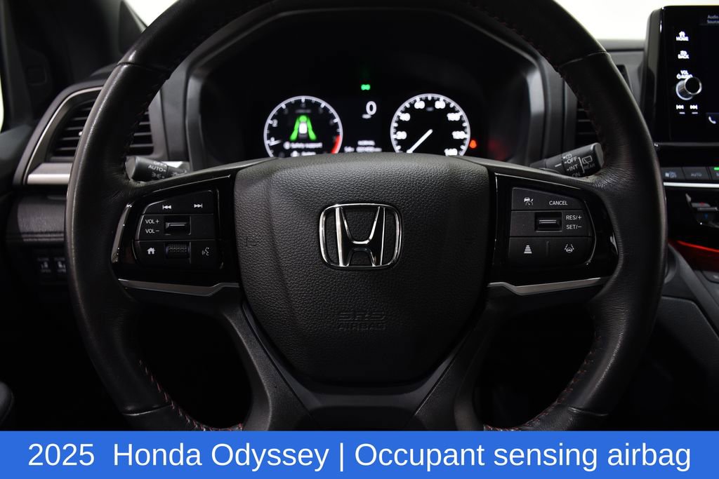 Used 2025 Honda Odyssey Sport-L image 11