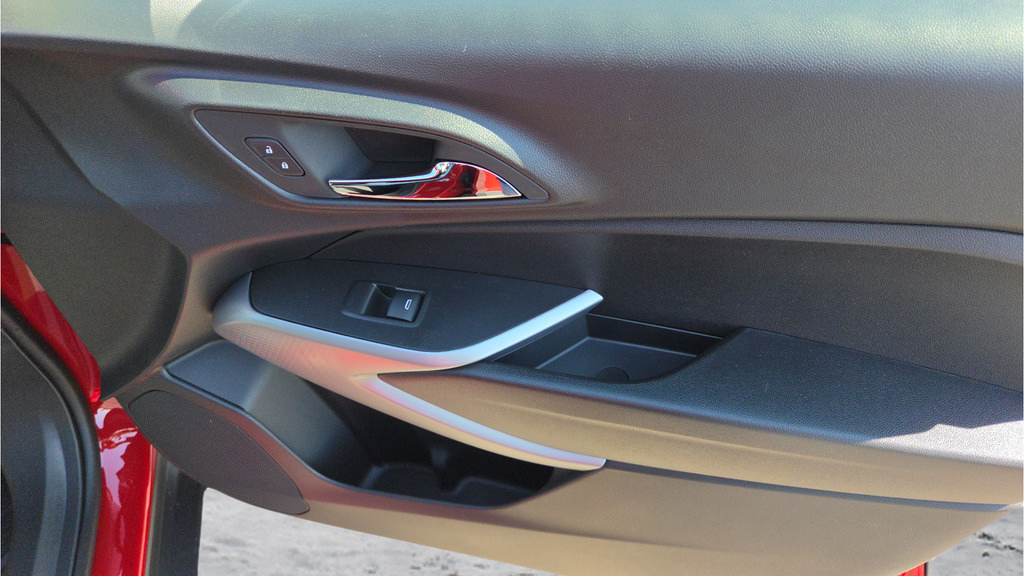New 2026 Chevrolet Trax RS FWD image 26