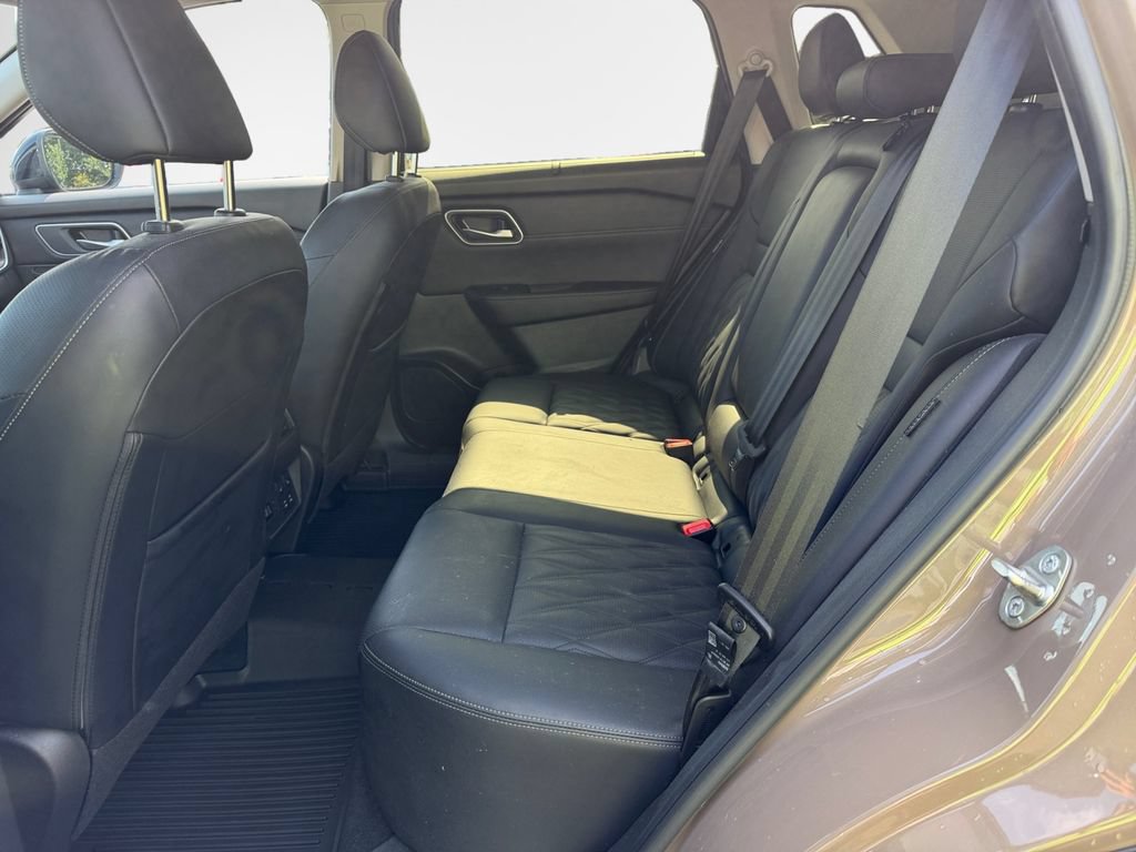 Used 2024 Nissan Rogue Platinum w/ Platinum Premium Package FWD image 24