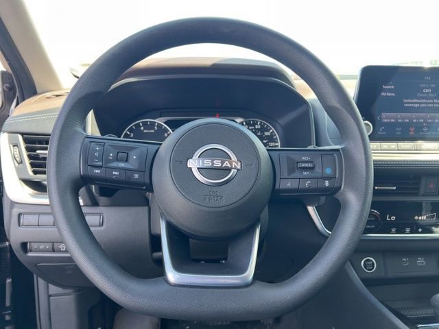 Used 2023 Nissan Rogue SV AWD/4WD image 14