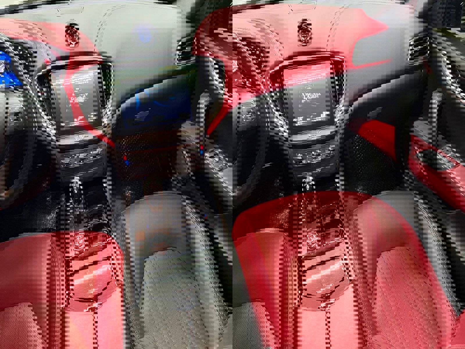 Used 2018 Maserati Ghibli S GranLusso image 28