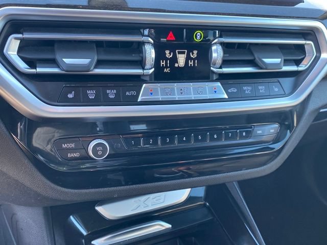 Used 2022 BMW X3 xDrive30i AWD/4WD image 13