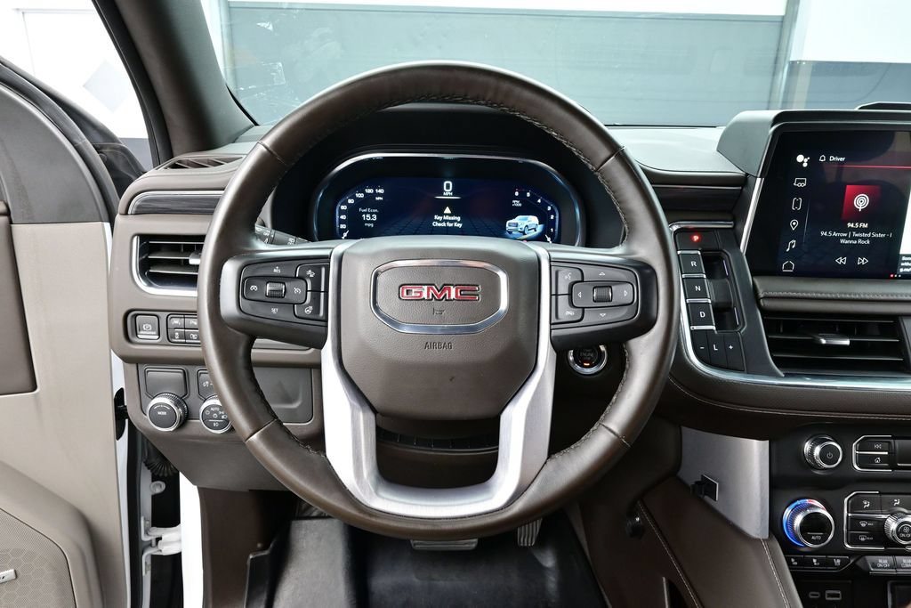 Used 2023 GMC Yukon SLT w/ SLT Luxury Package RWD image 8