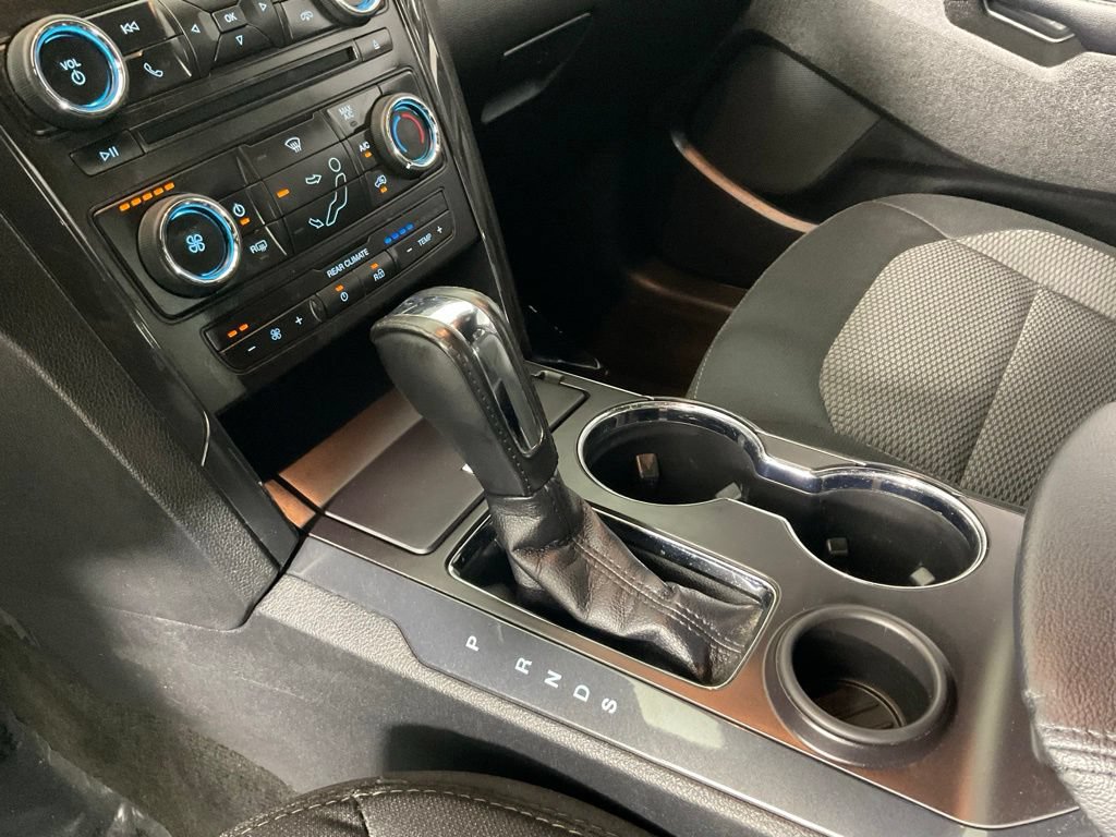 Used 2017 Ford Explorer XLT FWD image 20
