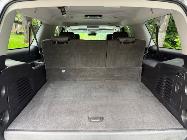 Used 2018 Chevrolet Suburban Premier AWD/4WD image 31