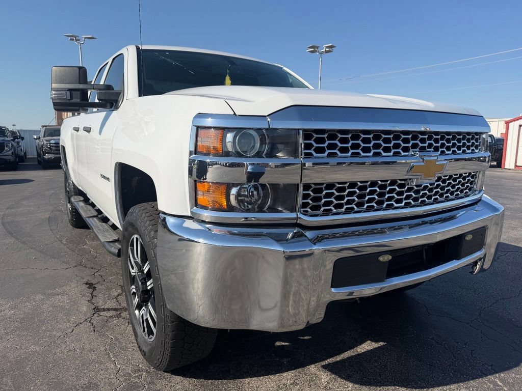 Used 2019 Chevrolet Silverado 2500 W/T AWD/4WD image 5