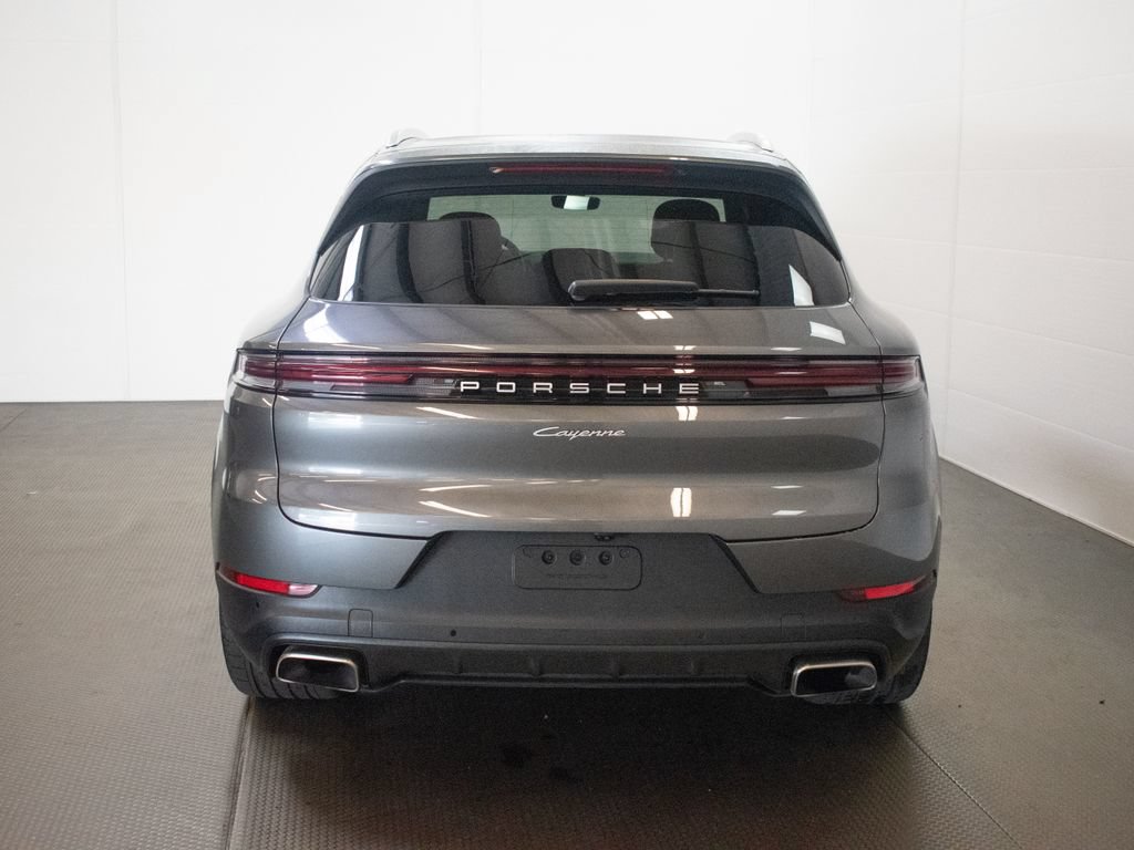 Certified 2026 Porsche Cayenne E-Hybrid AWD/4WD image 6