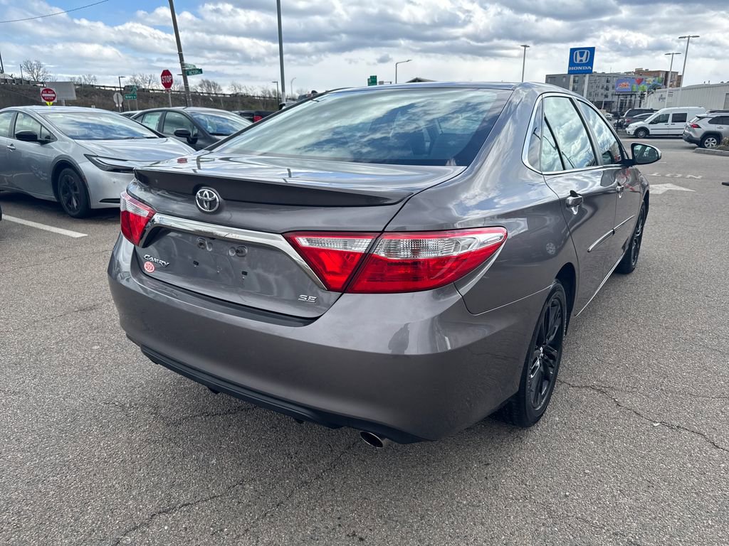 Used 2016 Toyota Camry SE w/ Protection Package (Q2) image 7