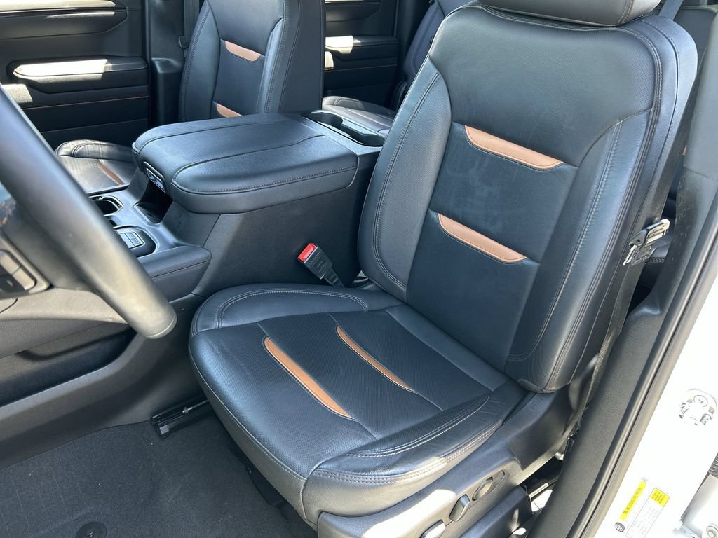 Used 2024 GMC Sierra 1500 AT4 w/ Technology Package AWD/4WD image 19