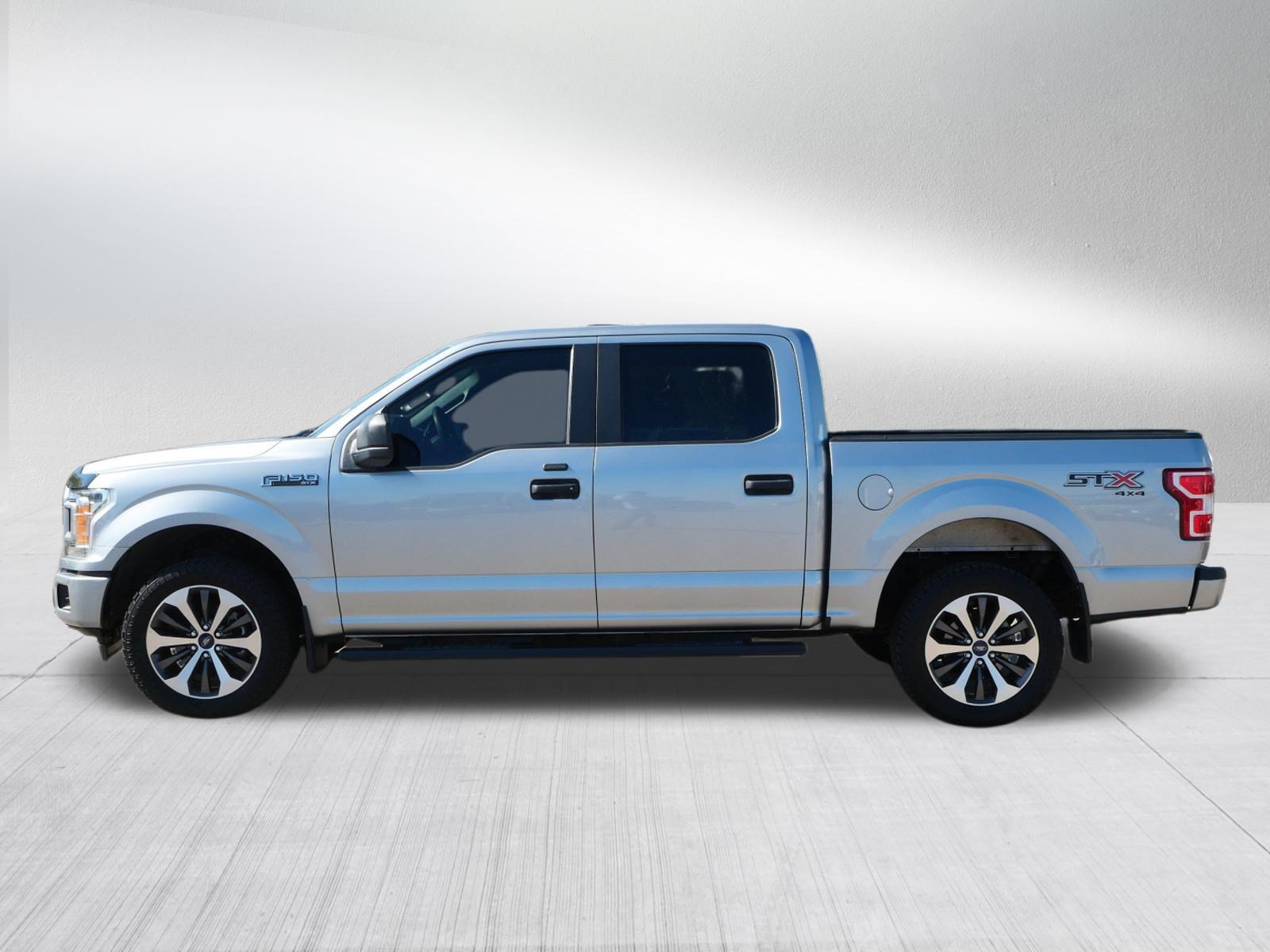 Used 2020 Ford F150 XL w/ Equipment Group 101A Mid AWD/4WD image 4