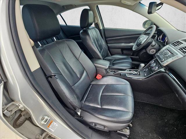 Used 2009 MAZDA MAZDA6 i Grand Touring w/ Moonroof & Bose Pkg image 17